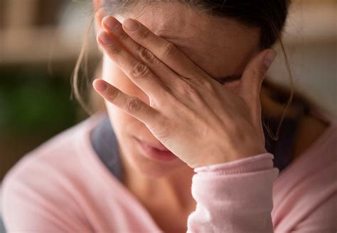 Cefalea de racimo: ¿qué es y cómo se trata? - Martha Debayle