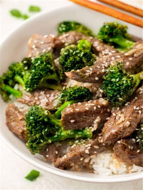 Beef with Garlic Sauce and Broccoli - Easy Healthy Recipes