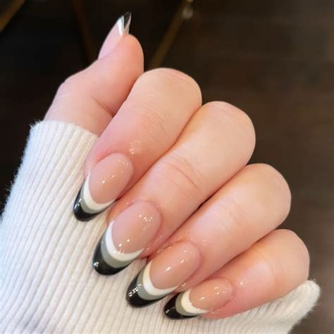13 Gray Nail Polish Ideas That Are Anything But Gloomy