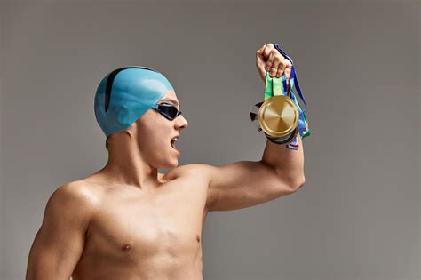 Fastest Swimmers In The World: Ranked From 1 To 10