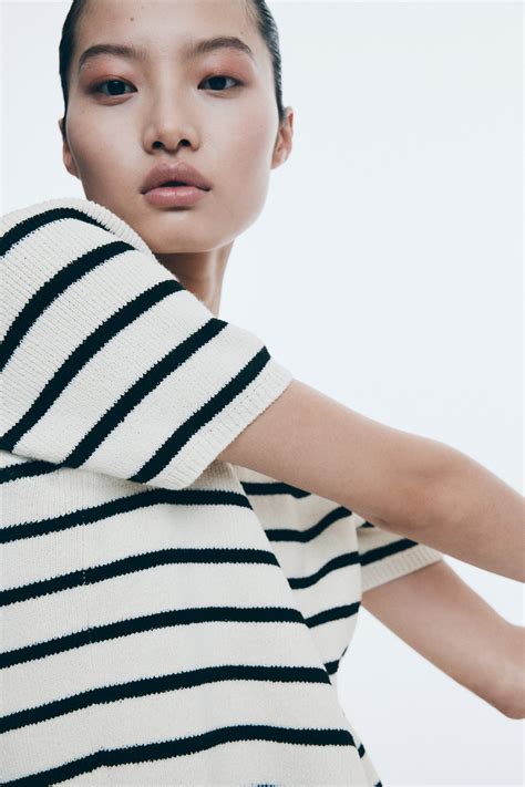 Short-Sleeved Cardigan - Cream/black striped - Ladies | H&M US