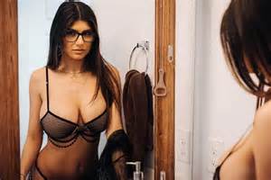 Mia Khalifa conquista TikTok al bailar 'Ella Baila Sola' de Peso Pluma ...