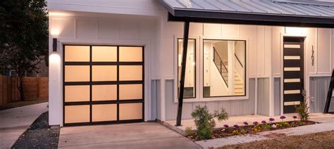 Glass Garage Doors Surrey, Berkshire & Kent | Doormatic Garage Doors
