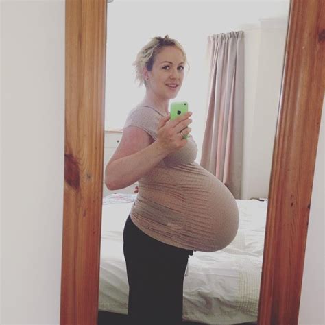 Twin Pregnancy | Big pregnant, Pregnant, Twin pregnancy