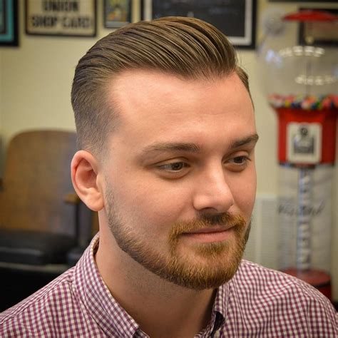Short business hairstyles for men are trendy and professional. Check ...