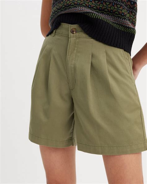 Pleated Women's Trouser Shorts - Green | Levi's® US