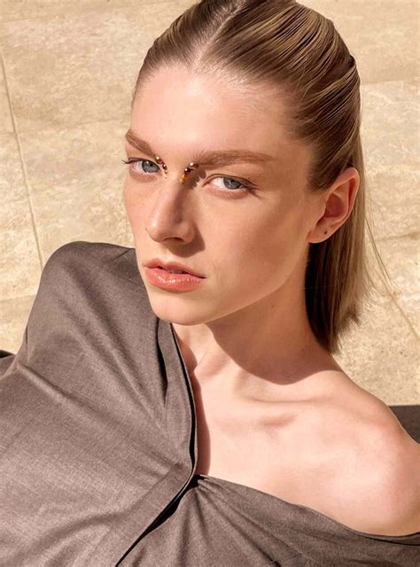 Hunter Schafer 2026: dating, net worth, tattoos, smoking & body ...