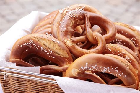 Bavarian Pretzels - Bayerische Brezeln - Saskatchewan German Council