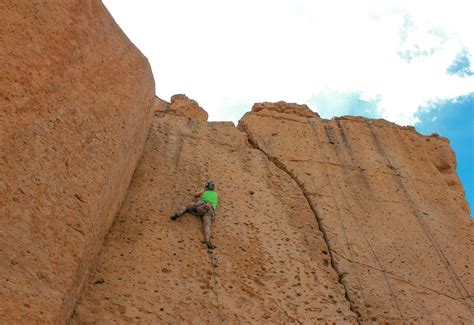 100 Rock Climbing Terms to Know (Lingo Guide 2025)