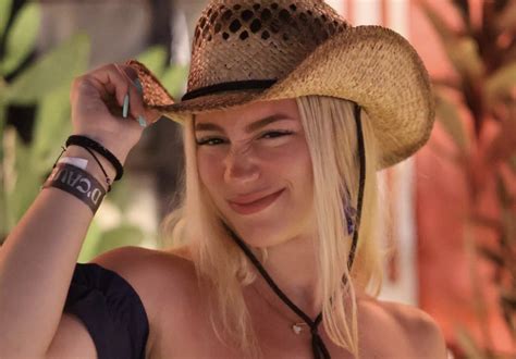 Hanna Marnere: Mira las fotos más sexys de la nueva novia de Paquideus