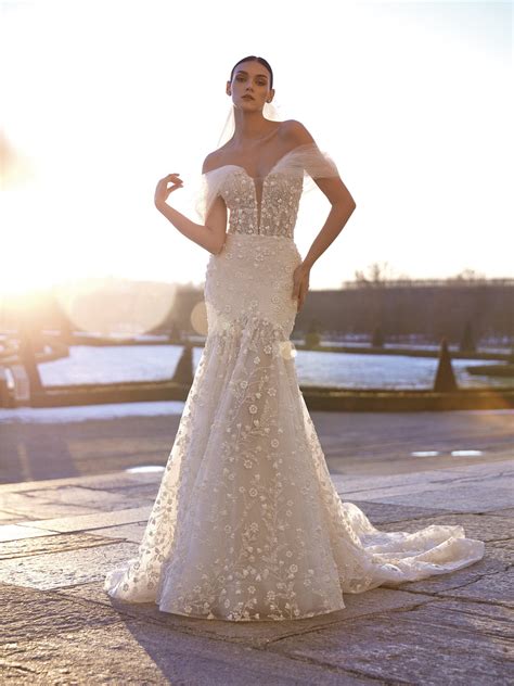 Novias Bridal | EMILIA Wedding Dress