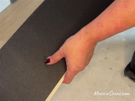 Installing LVP Flooring in a Master Bedroom • Marcia Socas