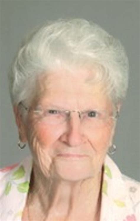 Joyce Burkett Obituary - The Iowa City Press-Citizen