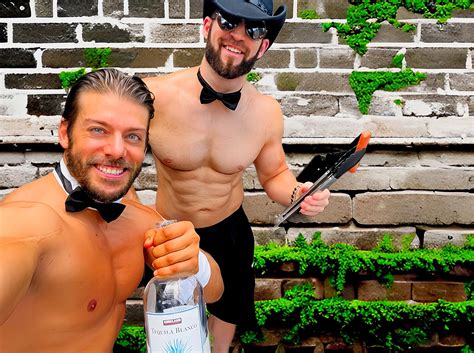 Uncover the Excitement of an Austin Butler Nude! (bare bottom)