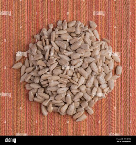 Circle of shelled sunflower seeds Stock Photo - Alamy
