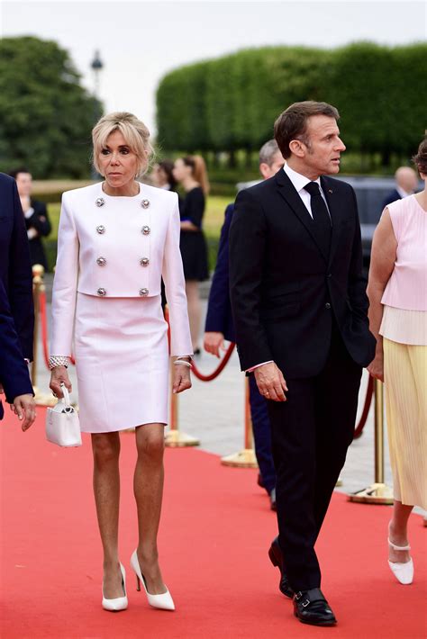 Condenadas dos mujeres por difundir el bulo de que Brigitte Macron era transexual