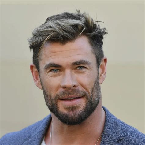 Chris Hemsworth - Age, Bio, Birthday, Family, Net Worth