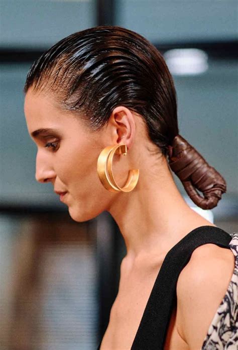 Slicked Back Ponytail, Ponytail Bun, Slicked Back Hair, Sleek Ponytail ...