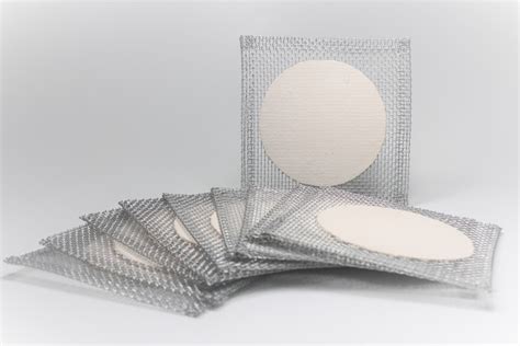 Wire Gauze, Ceramic Center, 125 x 125 mm - Norchemist