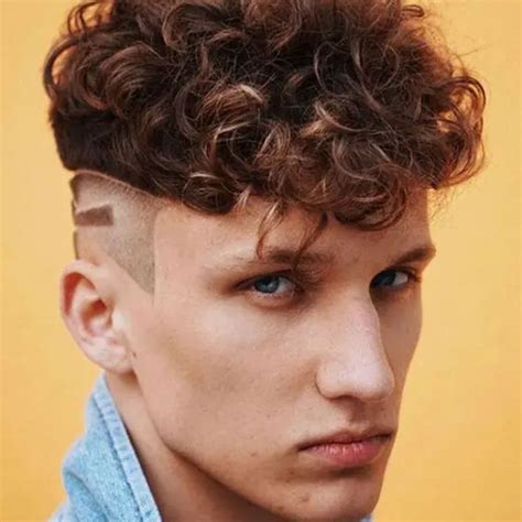 Curly Hair Bowl Cut: Trendy Styles & Tips