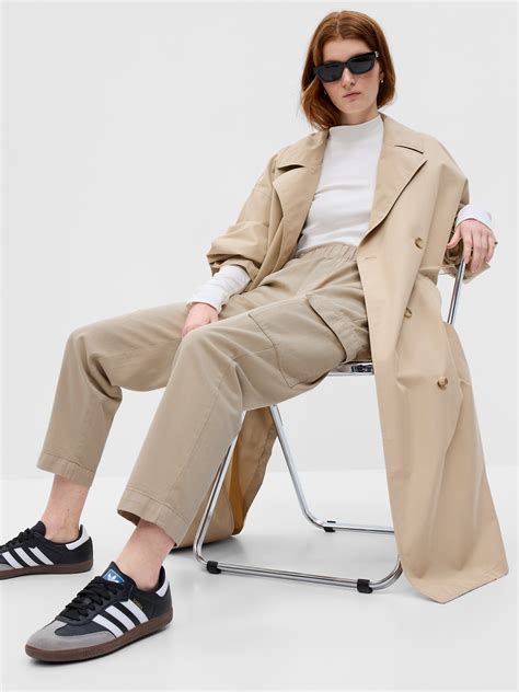 Mid Rise Twill Cargo Pants | Gap