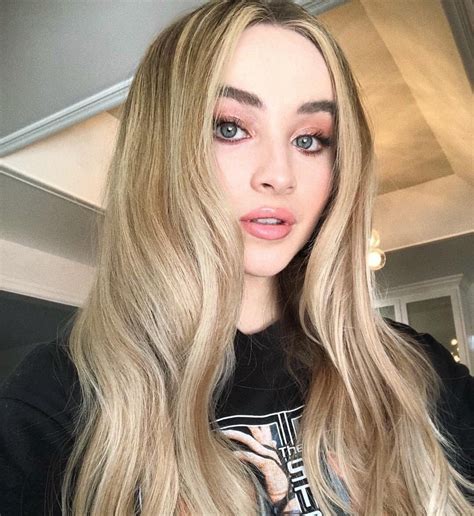 Pin by Ali j.. on sabrina carpenter | Sabrina carpenter style, Sabrina ...