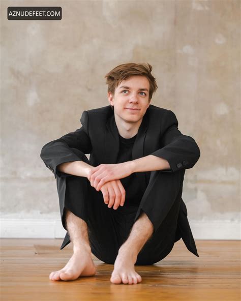 NICK JULIUS SCHUCK Feet - AZNudeFeet Men