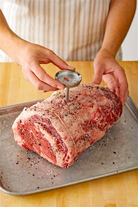 How to Expertly Cook a Prime Rib Roast to Your Ideal Doneness