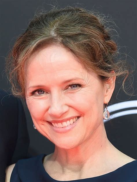 Jean Louisa Kelly - Actress