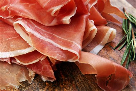 Prosciutto crudo richiamato per possibile presenza di Listeria