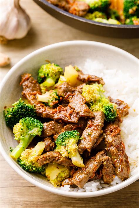 Quick and Easy Beef with Garlic Sauce - Nurtured Homes