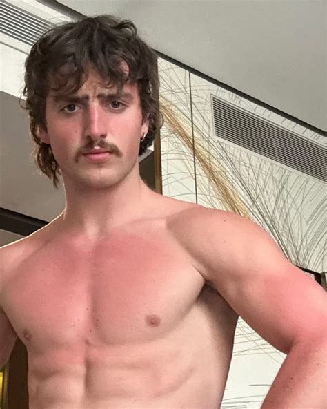 Benson Boone Nation 🎆🛼 | Young American Heart. ️ #bensonboone #newmusic | Instagram