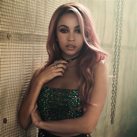"Riverdale": So besonders ist der Name von Vanessa Morgans Baby | BRAVO