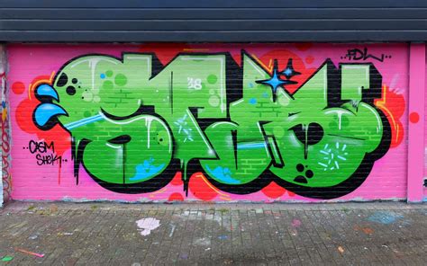 Schuttersveld | Tag street art, Street graffiti, Graffiti wall art