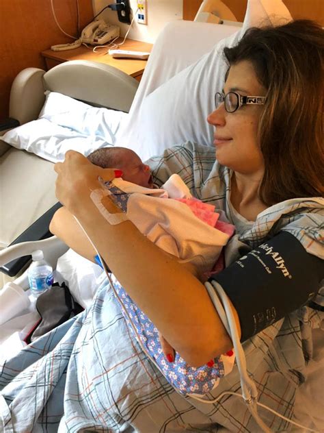 How To Do Kick Counts: Tracking Fetal Movement Helps Parents Bond, Notice If Baby Is In Distress