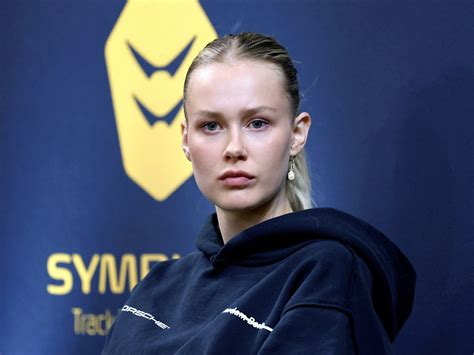 Laura-Marie Geissler Hot and Sexy Photos nude – Leaked Diaries