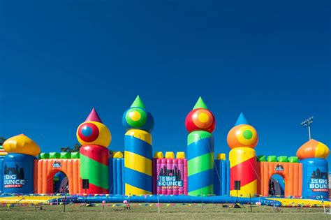 The Big Bounce Arabia - The World's Biggest Bounce House!