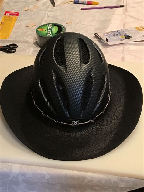 Pin by Arik Scharia on Roni | Horse riding outfit, Horseback riding ...