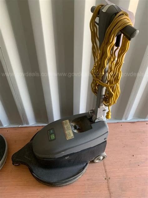 T3 Floor Scrubber/Wet Vac | GovDeals