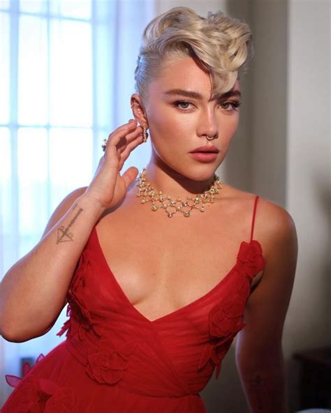 FLORENCE PUGH - Golden Globe Awards Portrait, January 2024 - HawtCelebs