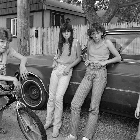 12 vintage photos that show what New York City's 'forgotten borough' looked like in the 1980s ...