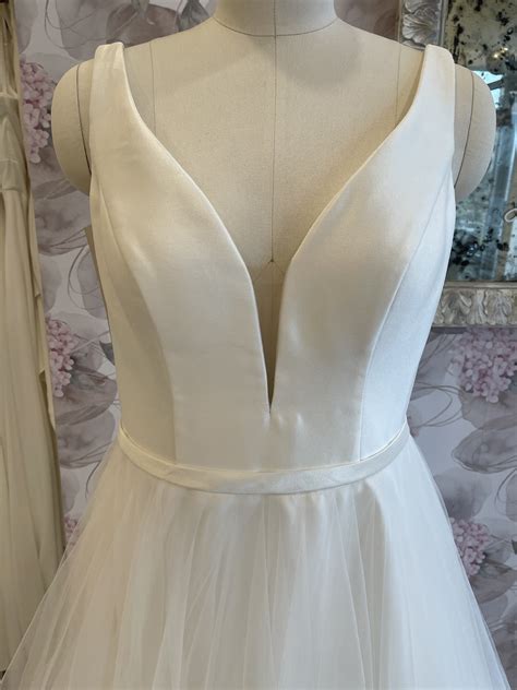 Stella York Sample Wedding Dress Save 69% - Stillwhite