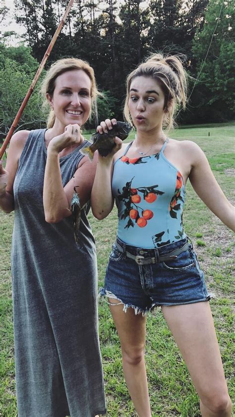 Sexy Mother and Daughter : r/SadieRobertson