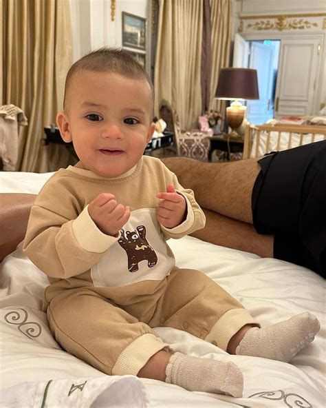 Camila Coelho celebra 7 meses de vida do filho, Kai