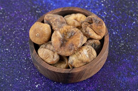 Soaked Figs (Anjeer): Benefits, Nutrition, Side Effects, and How to Use ...