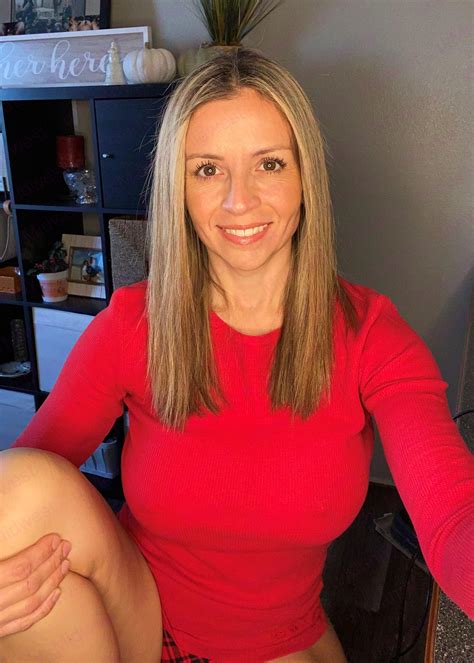 F42, Good morning selfie! : r/selfie