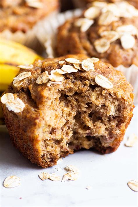 Healthy Banana Oatmeal Muffins - iFoodReal.com