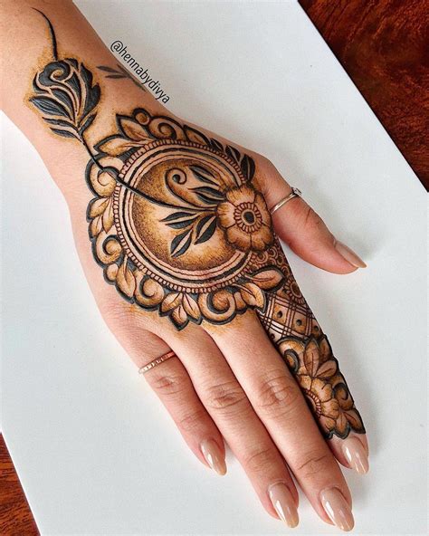 Easy Henna Designs for Back of Hands - Roman Nobjess