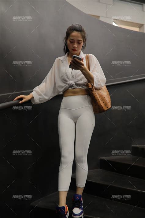 Mädchen In Leggings, Girls In Leggings, Leggings Fashion, Beautiful ...