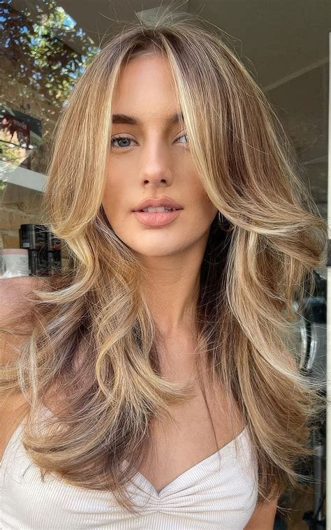 92 Beautiful Butterfly Haircuts For Long Hair - Styleoholic